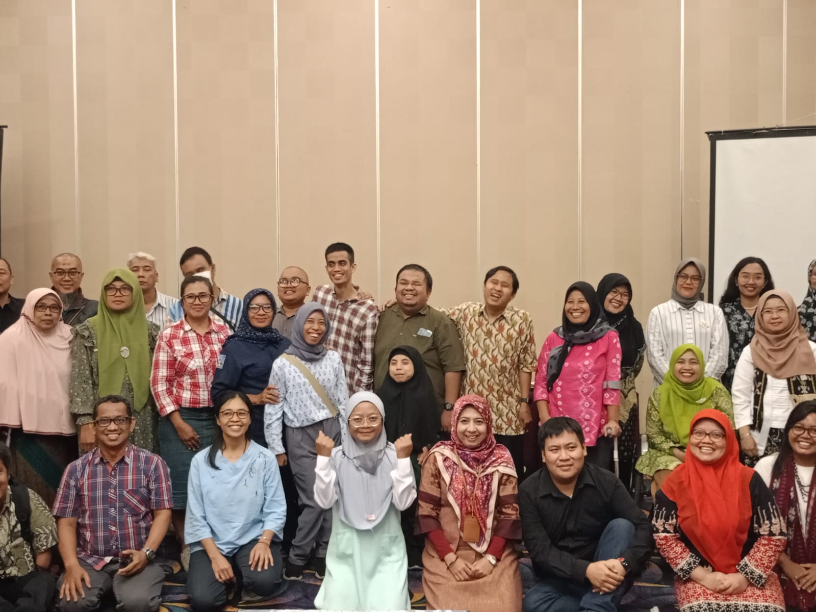 Seminar & Diseminasi