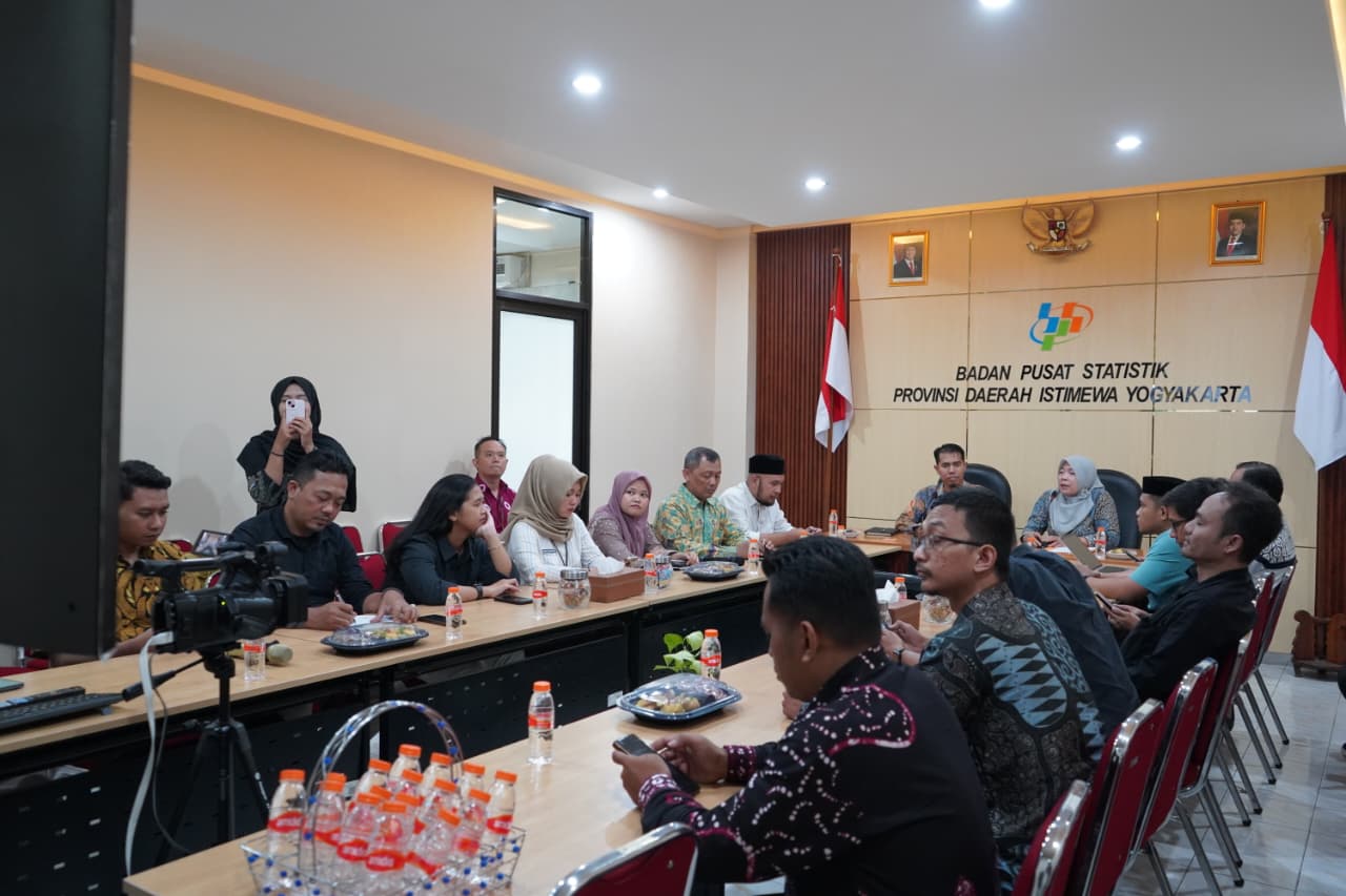 Kegiatan Studi Banding Pengelolaan JDIH di BPS Provinsi DIY