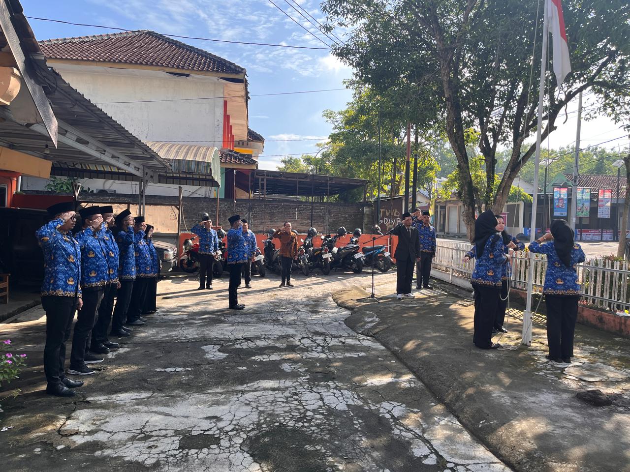 Pelaksanaan Upacara Hari Ibu