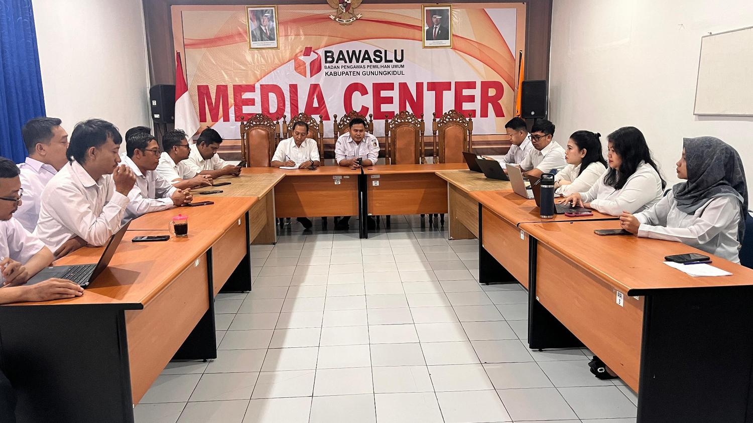 Rapat Internal Bawaslu Kabupaten Gunungkidul