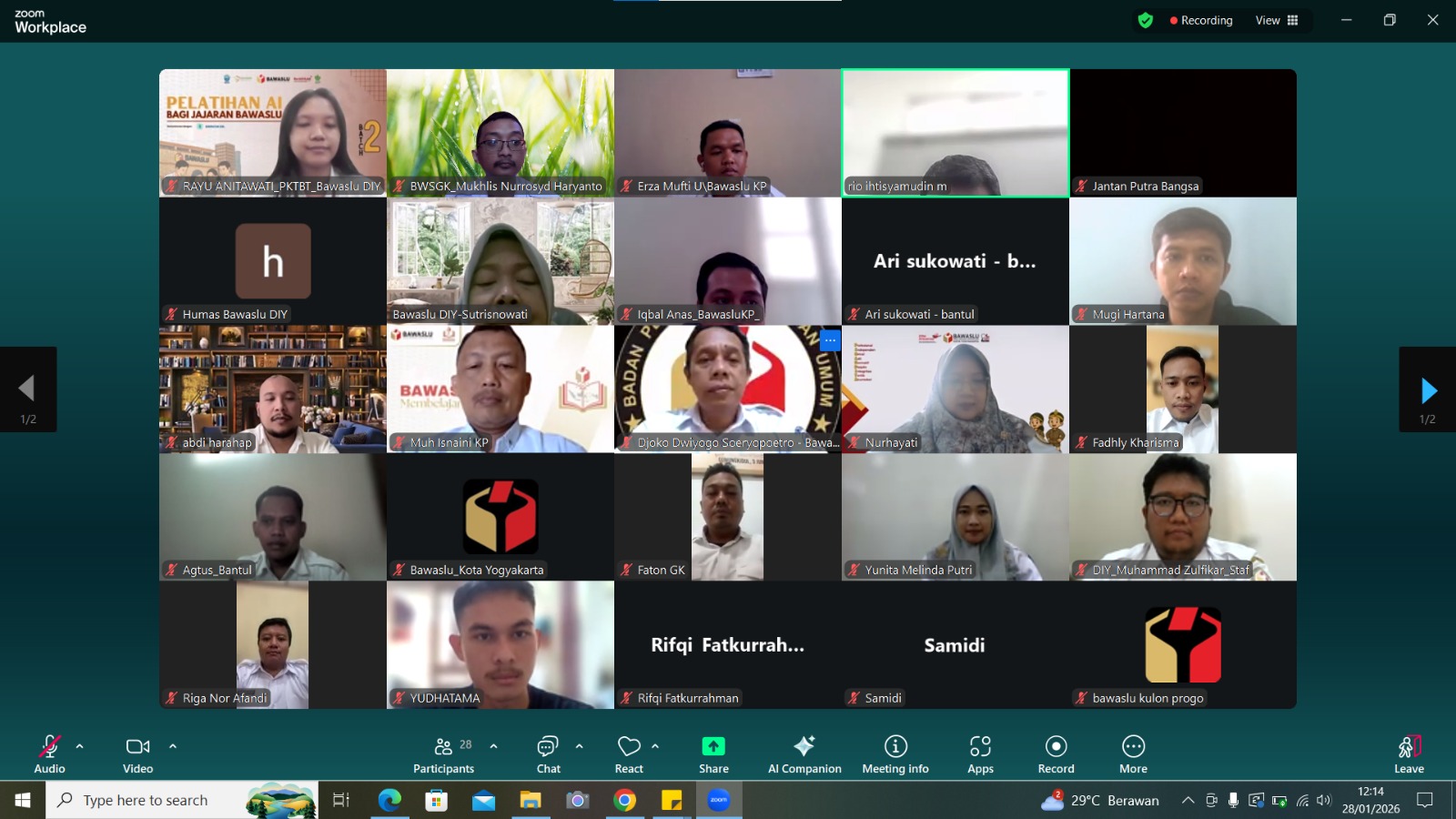 Rapat Melalui Zoom Meeting