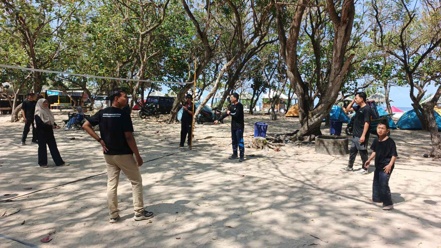 Lomba Voli di Pantai Sundak Gunungkidul