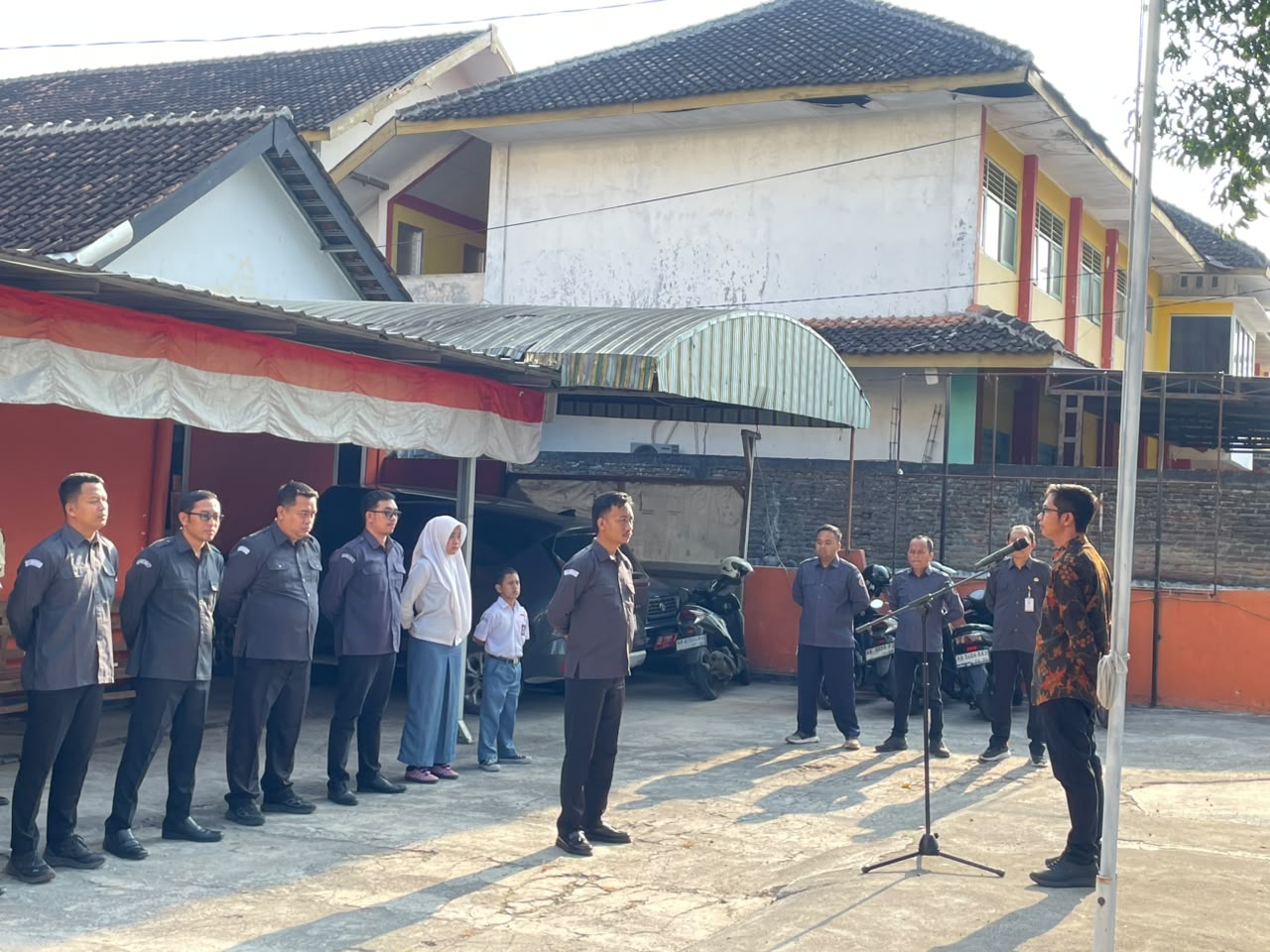 Apel Senin Pagi di Halaman Bawaslu Kabupaten Gunungkidul