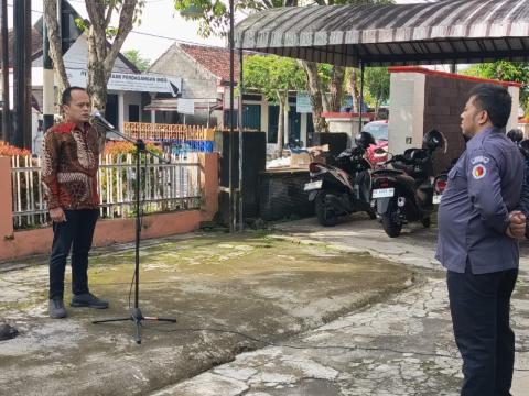 Pembina Apel Memberikan Arahan