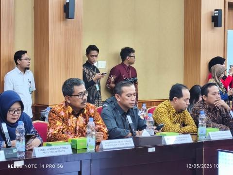 Ketua Andang Nugroho Raker DPD RI DIY