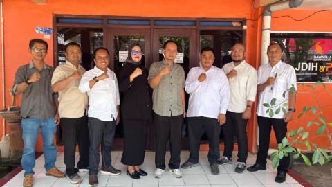 Sesi foto bersama dengan Pimpinan Bawaslu Kabupaten Gunungkidul