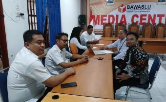 Proses Pencermatan Data PDTb Pilkada 2024