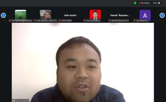 Anggota Bawaslu Gunungkidul Mengikuti Rapat Melalui Zoom